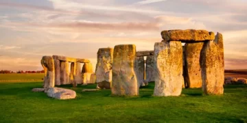 Food waste collections on the agenda at Stonehenge