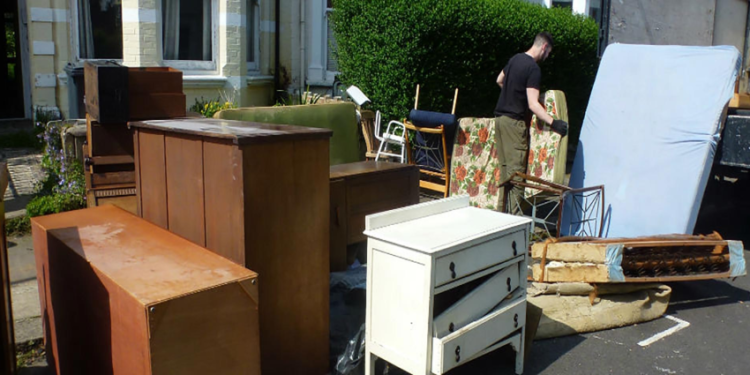How to recycle old furniture in Portland